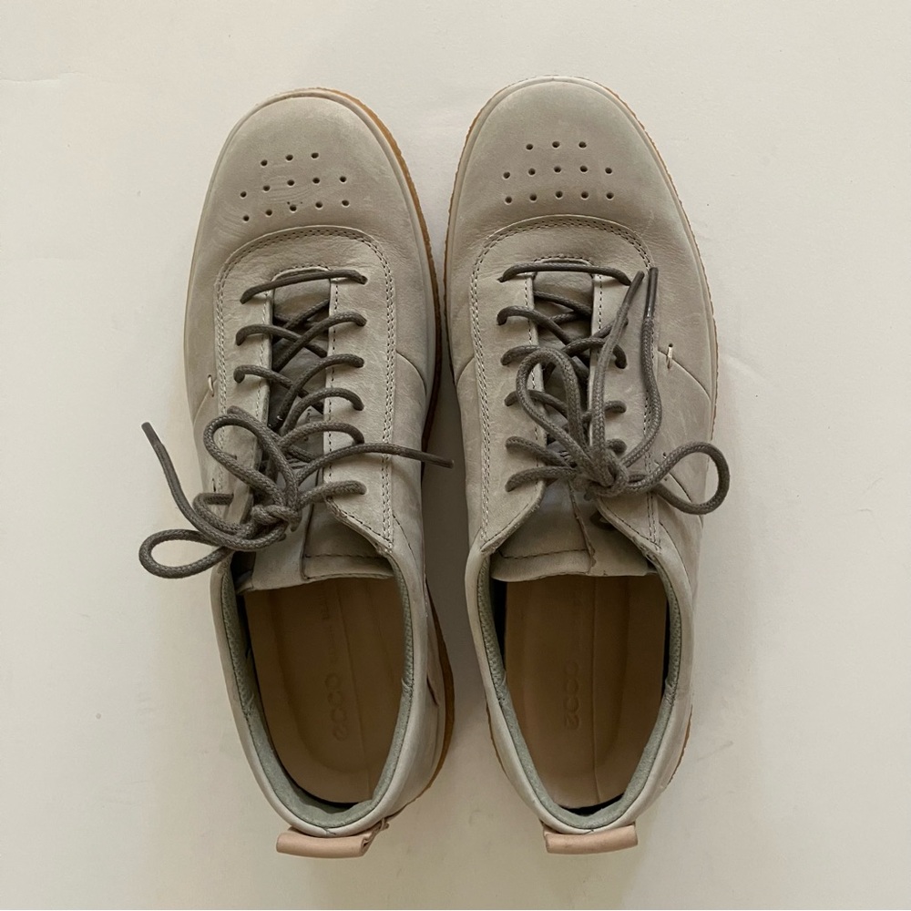 Ecco Women’s Crepetray Shoes in Sage Grey. 40 EU